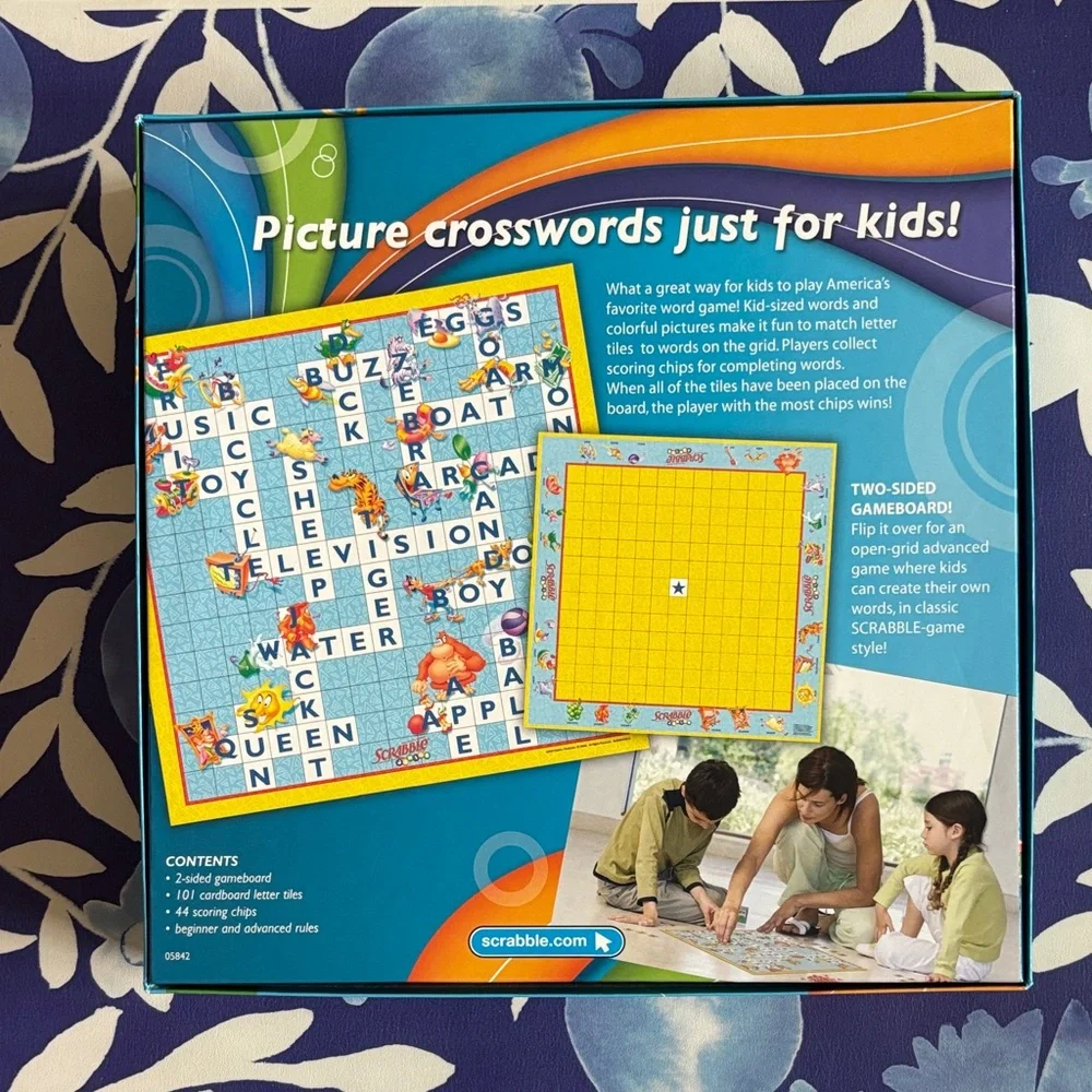 Scrabble Junior Kids Crossword Learning Game 2008 | Family Word Board Game